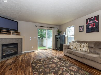 Living Room-Fireplace