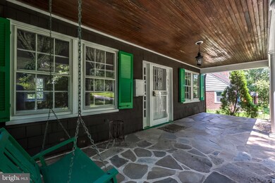 851 Glen Allen Dr, Baltimore, MD 21229 - photo 2