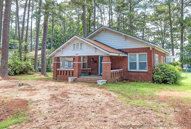 219 Woodrow St, Fayetteville, NC 28303 - photo 3
