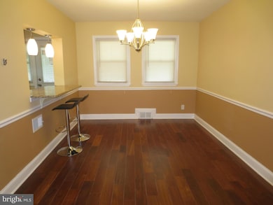 5919 Fenwick Ave, Baltimore, MD 21239 - photo 4