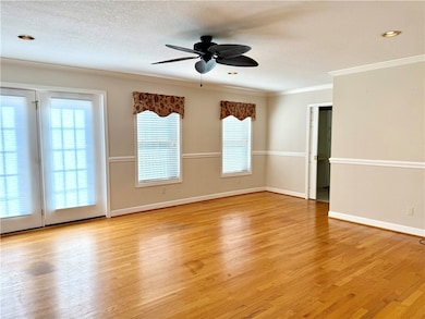 1006 Kaye St, Seneca, SC 29678 - photo 7