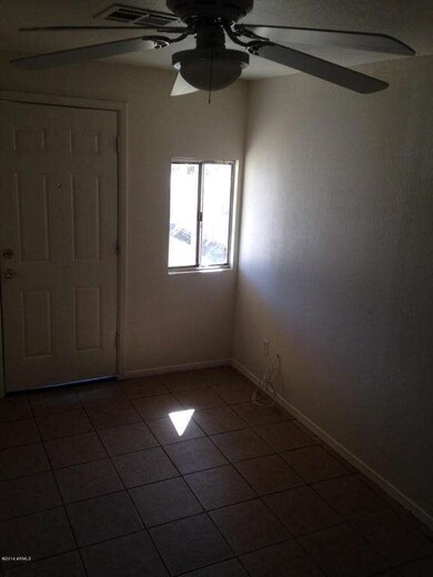 816 E Greenway Rd 06