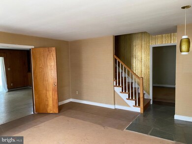 527 Shalter Ave, Temple, PA 19560 - photo 4