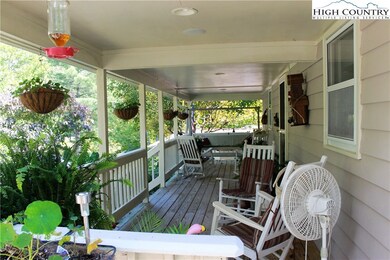 Farmers Porch