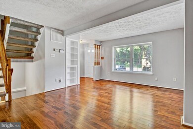 11535 Underoak Ct, Reston, VA 20191 - photo 4