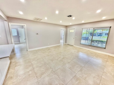 2210 NE 54th St unit W, Fort Lauderdale, FL 33308 - photo 5