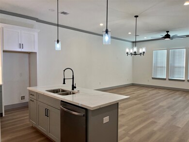 1540 Dewalt St, Houston, TX 77088 - photo 6