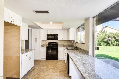 1456 Kitchen3