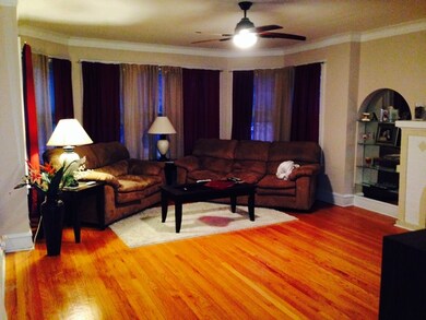 6117 N Washtenaw Ave unit 3, Chicago, IL 60659 - photo 3