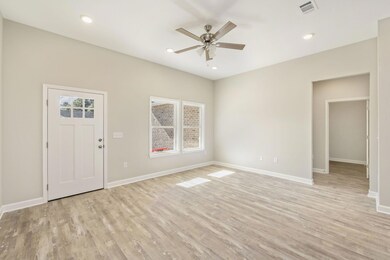 6-web-or-mls-6460 Kylito Cir-02