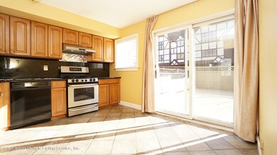 148 Cheshire Place, Staten Island, NY 10301 - photo 3