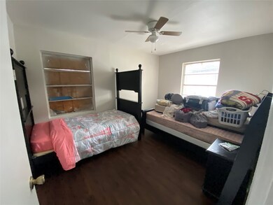 3618 Chaffin St, Houston, TX 77087 - photo 4