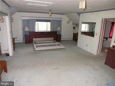 802 W 13th St, New Castle, DE 19720 - photo 6