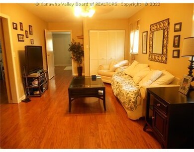 119 Hamon Dr, Scott Depot, WV 25560 - photo 5