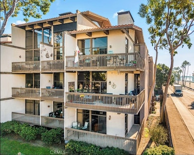 5217 Marina Pacifica Dr S unit KEY 20, Long Beach, CA 90803 - photo 4