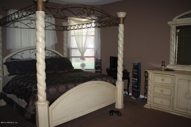 11051 Lydia Estates Dr E, Jacksonville, FL 32218 - photo 3