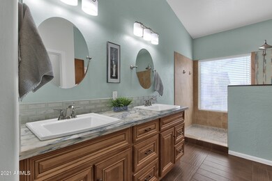 10039 E Lomita Ave, Mesa, AZ 85209 - photo 5