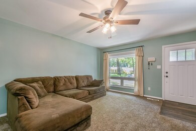 2265 E Fair Oaks Dr photo 2
