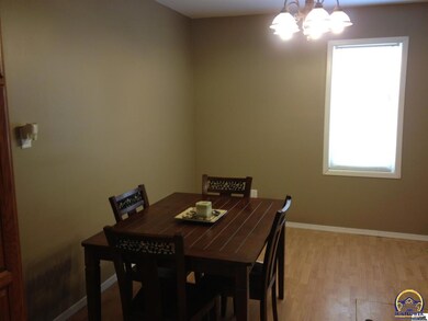315 E Railroad St, Topeka, KS 66615 - photo 7