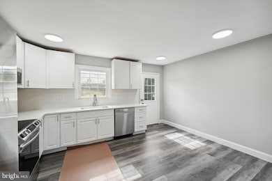 407 Quarry Place, Capitol Heights, MD 20743 - photo 3