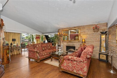 4902 SW 17th St, Des Moines, IA 50315 - photo 4