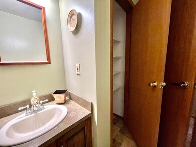 722 Floyd Ave, Versailles, IN 47042 - photo 5