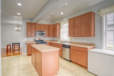 9199 Bigger St, Merrillville, IN 46410 - photo 6