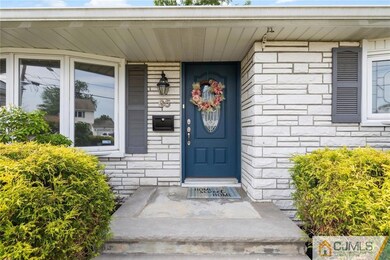 65 Albemarle Rd, Colonia, NJ 07067 - photo 4