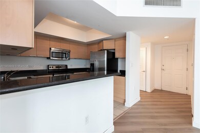 Hollywood Station unit 827, Hollywood, FL 33020 - photo 2