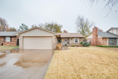 301 S Rimrock Rd, Enid, OK 73703 - photo 2