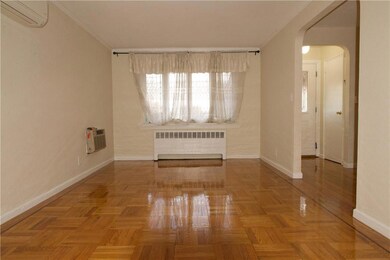 1051 E 213th St, Bronx, NY 10469 - photo 2