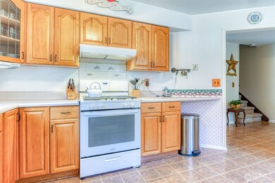 70 Davids Ct, Dayton, NJ 08810 - photo 4