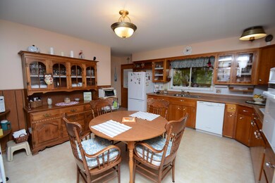 5449 Willowwood Rd, Columbus, OH 43229 - photo 7