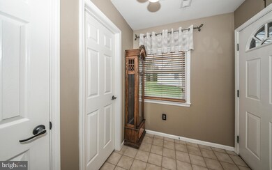 59 Griffith Miles Cir, Warminster, PA 18974 - photo 7