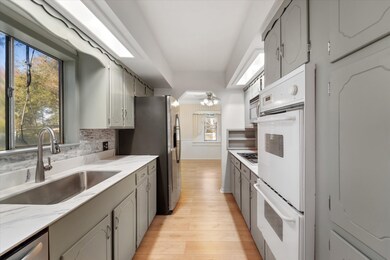 Your kitchen has a large undermount sink and the n