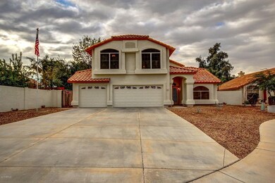 5843 W Cinnabar Av