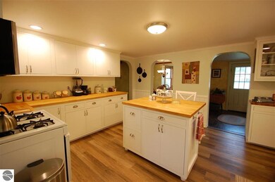 443 N Fairview St, West Branch, MI 48661 - photo 7