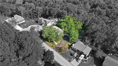 12179 Pine Crest Ct, Trafford, PA 15085 - photo 3