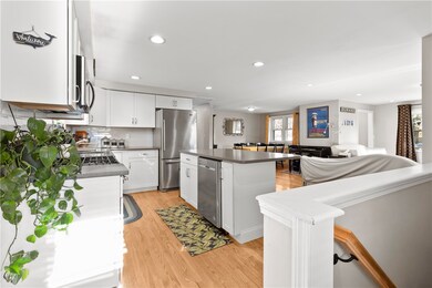 36 Galant Dr, Warwick, RI 02886 - photo 3