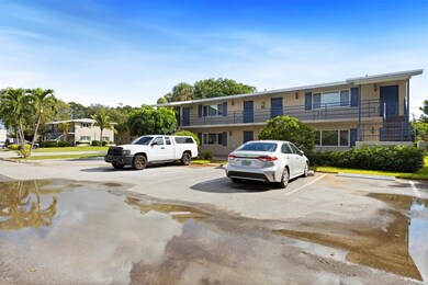 817 Lighthouse Dr unit B, North Palm Beach, FL 33408 - photo 3