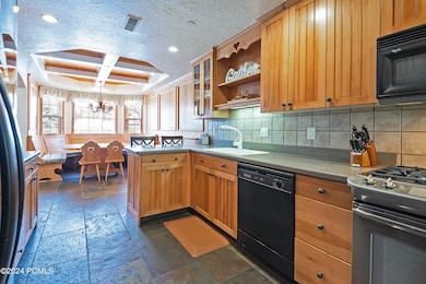 8_08-Kitchen-Midway-Utah-Chalet-Zermatt-