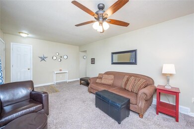 4430 SE 7th St, Des Moines, IA 50315 - photo 4
