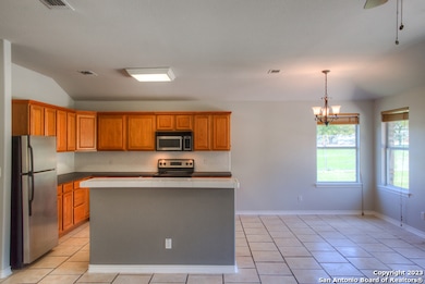 1110 N Bishop St, San Marcos, TX 78666 - photo 2