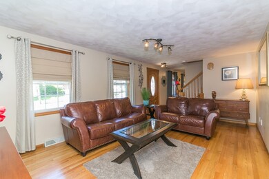 16 Shawsheen Rd, Billerica, MA 01821 - photo 5