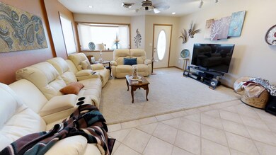 Living Room<|><|>