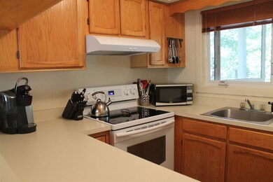 27 Winter Way unit 4, Lincoln, NH 03251 - photo 2