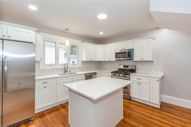 84 Myrtle Ave, Cranston, RI 02910 - photo 4