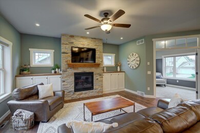 5222 Ninebark Dr, Fitchburg, WI 53711 - photo 6