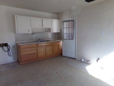 2103 Bellamah Dr, Alamogordo, NM 88310 - photo 3