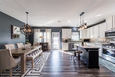 Open dining / kitchen